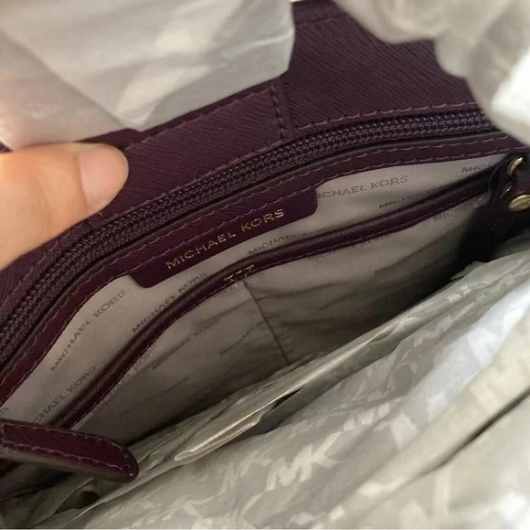 Michael Kors medium size Cynthia satchel bag NWT